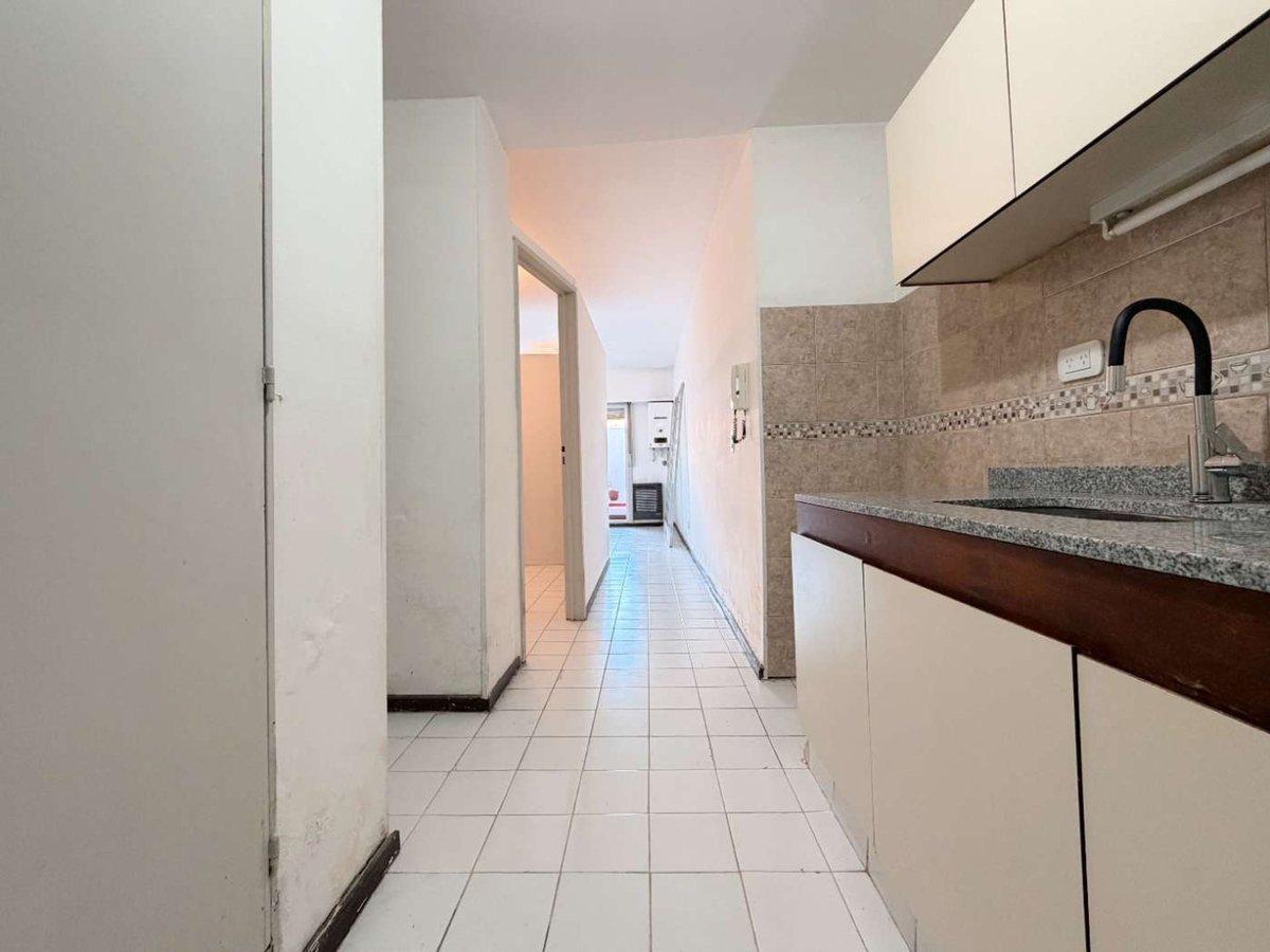 Foto de Monoambiente divisible con patio propio, Ballester, imagen 4