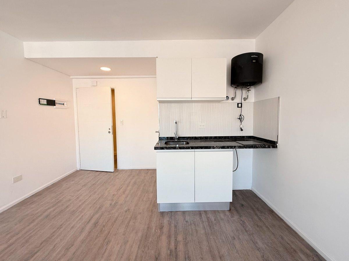 Foto de VENTA MONOAMBIENTE EN MONSERRAT, imagen 1