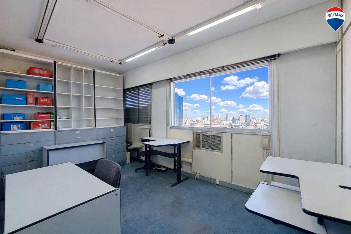 Foto de VENTA OFICINA APTO VIVIENDA SAN NICOLAS PISO ALTO, imagen 3