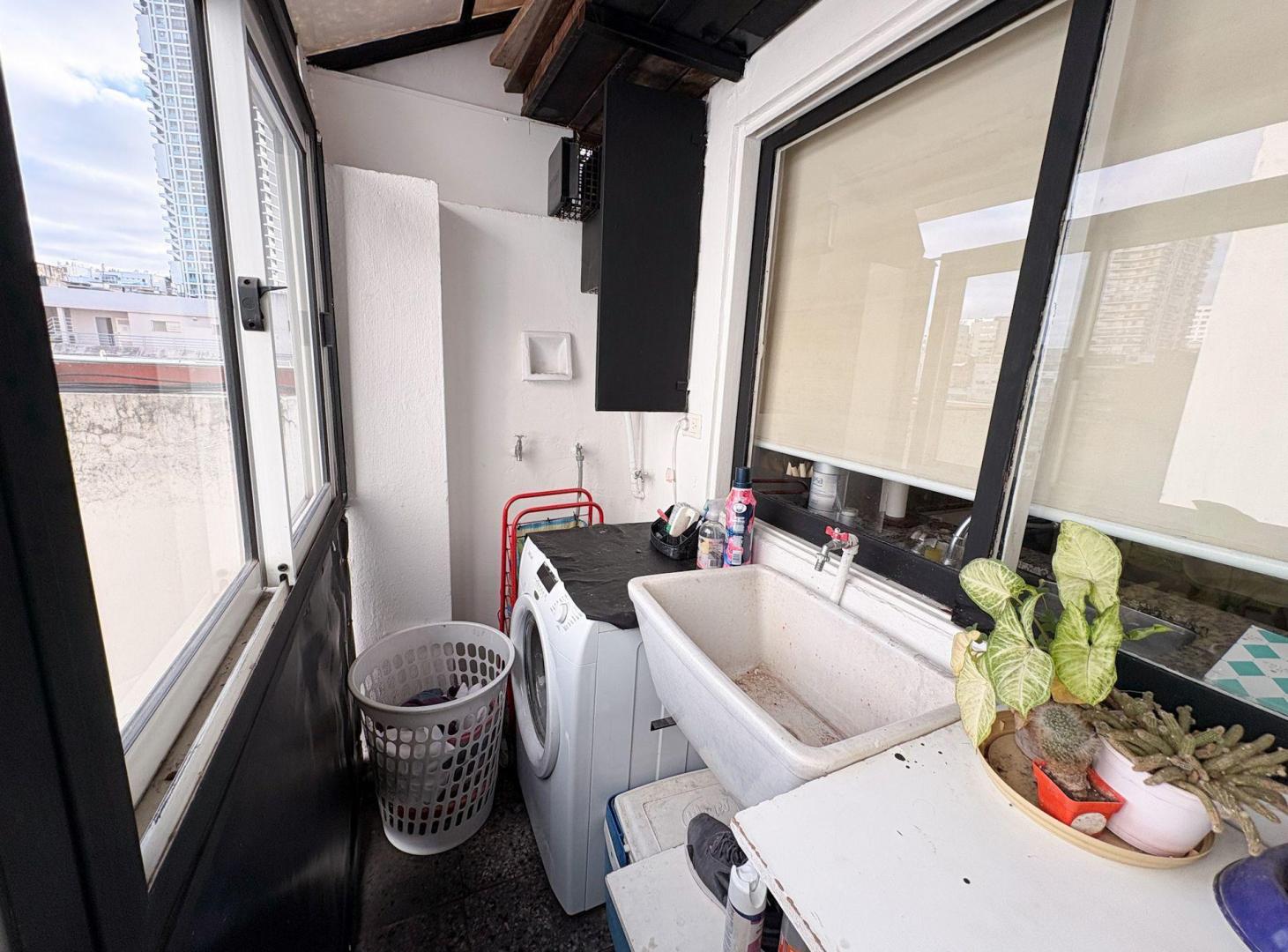 Foto de VENTA 4 AMB TERRAZA, DEPENDENCIA COCHERA CAÑITAS, imagen 3
