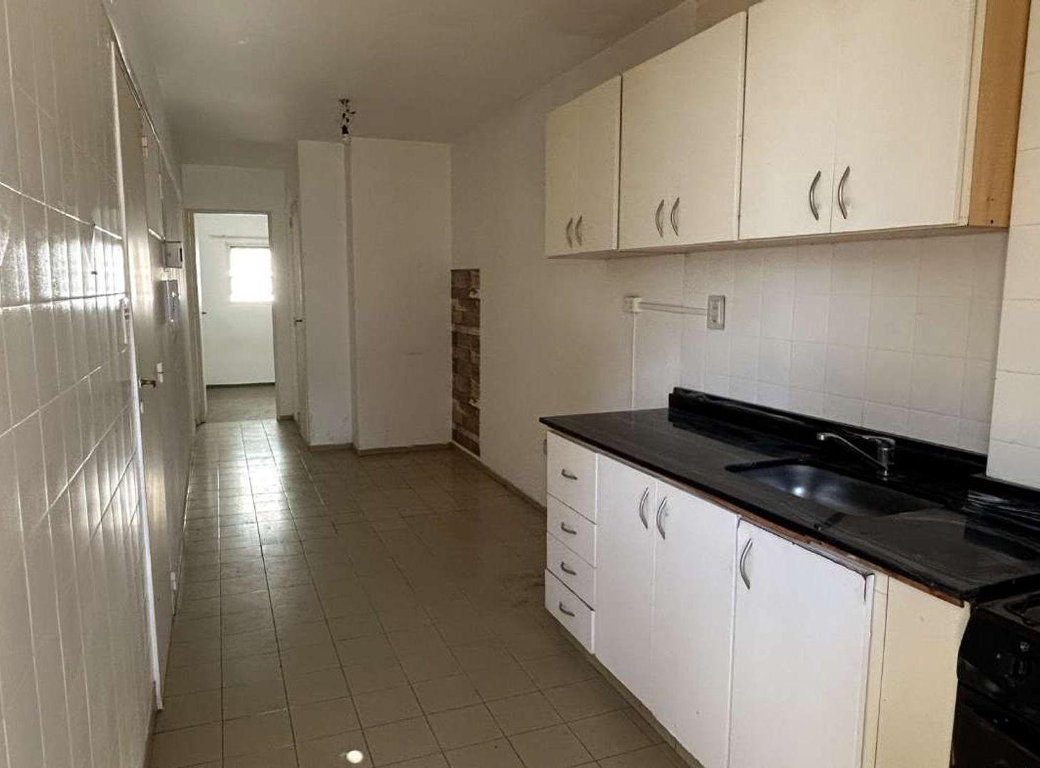 Foto de VENTA 3 AMB BALCON DEPENDENCIA COCHERA, imagen 2