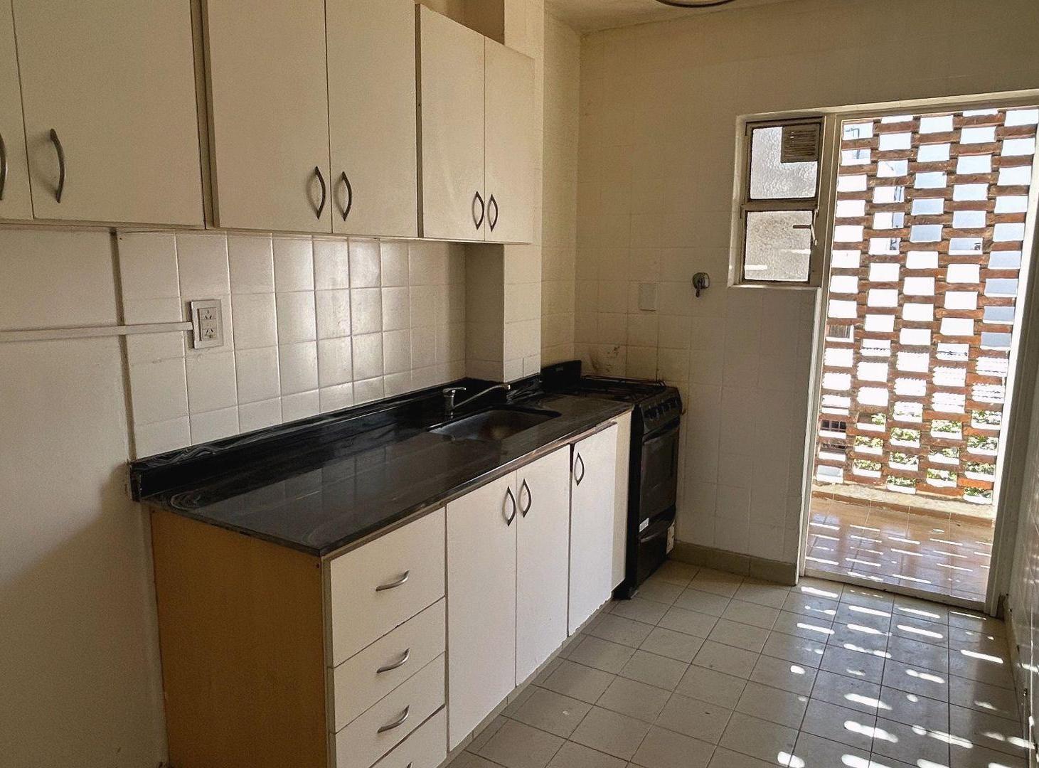 Foto de VENTA 3 AMB BALCON DEPENDENCIA COCHERA, imagen 1
