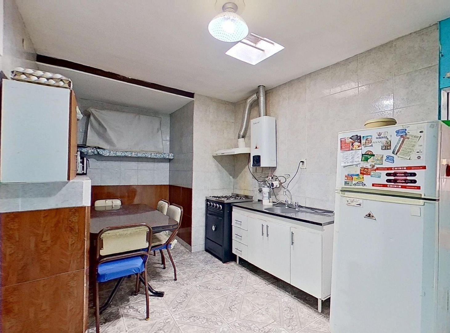 Foto de Casa con Patio y 2/3 Dorm. + Cochera | Oportunidad, imagen 4