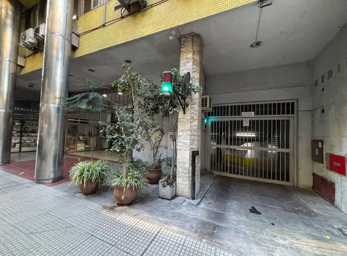 Foto de COCHERA FIJA EN VENTA, LAVALLE 1500, 1° SUBSUELO, imagen 2