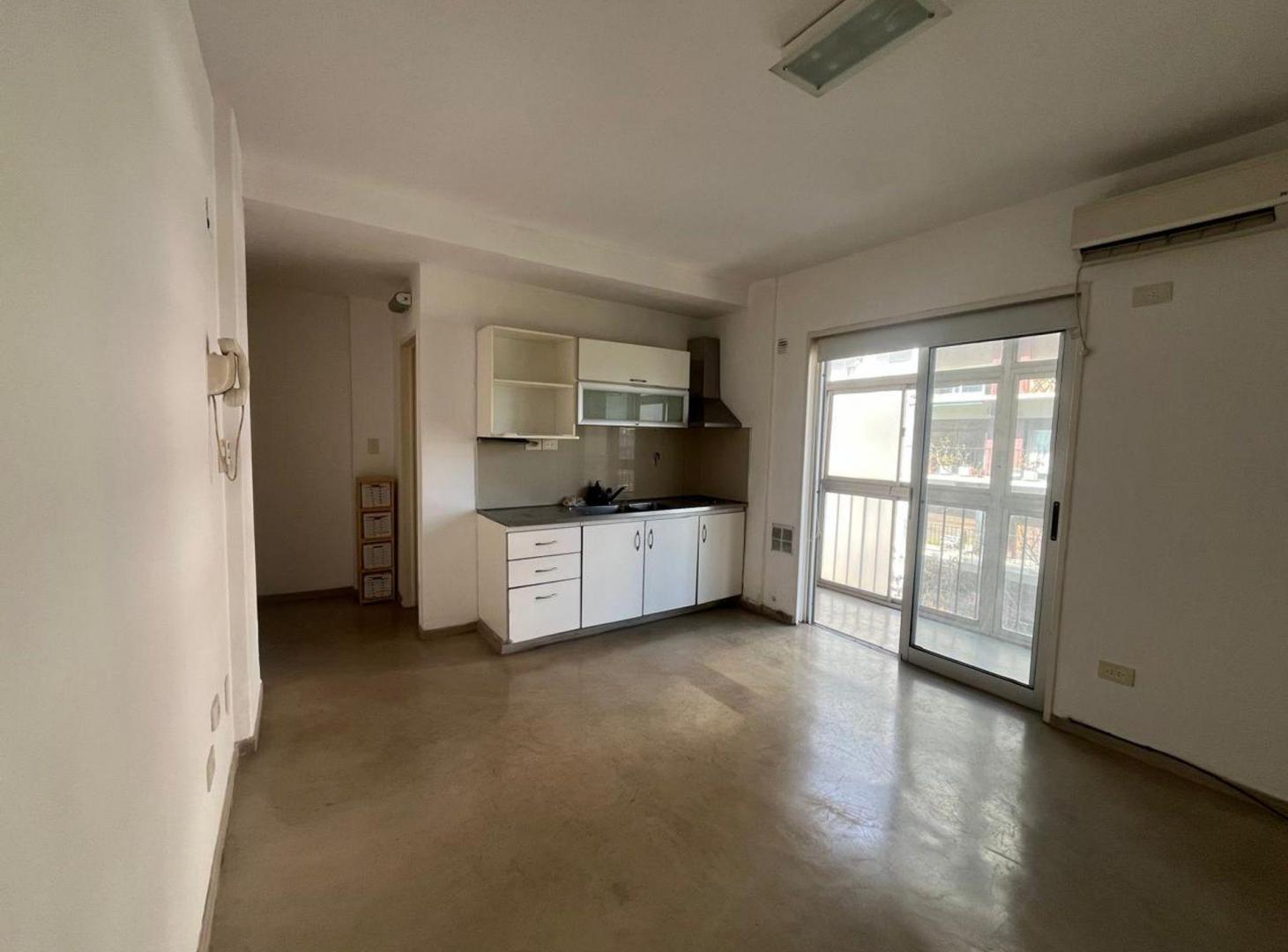 Foto de Alquiler Monoambiente c/Balcon Las Cañitas, imagen 2