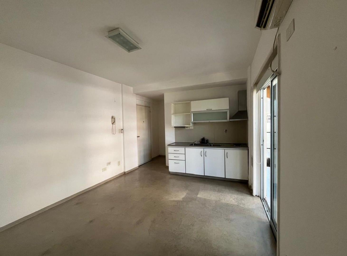 Foto de Alquiler Monoambiente c/Balcon Las Cañitas, imagen 5