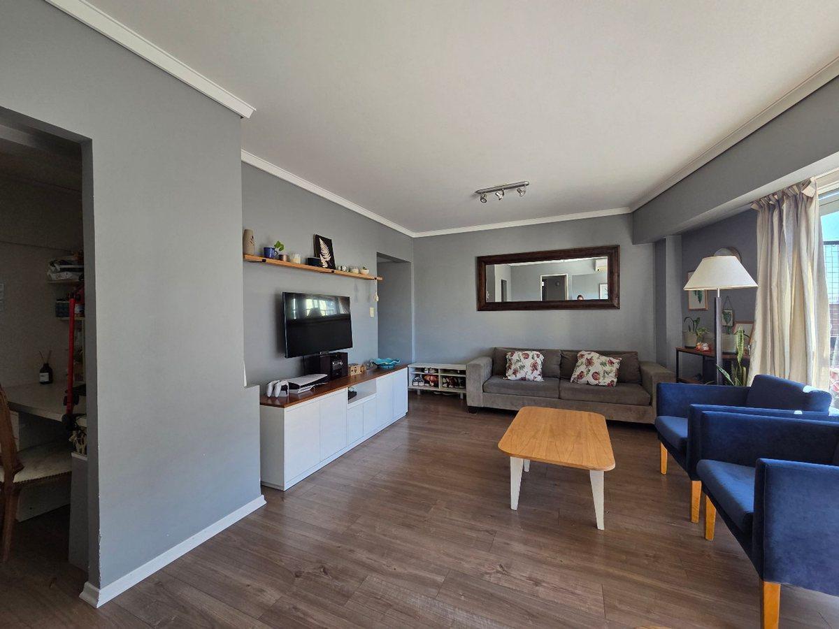 Foto de VENTA-3 Amb y medio-Cochera-Balcón Frente- Palermo, imagen 3