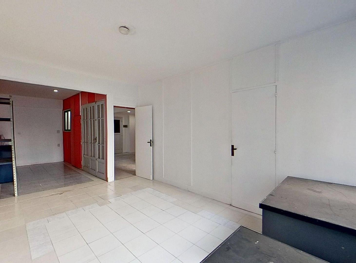 Foto de VENTA OFICINA 4 AMBIENTES MONSERRAT AL FRENTE, imagen 1