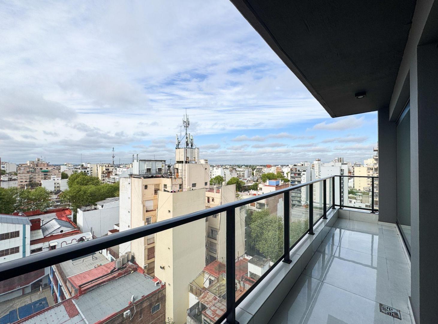 Foto de 3 ambientes a estrenar, piscina, cochera y balcón, imagen 1
