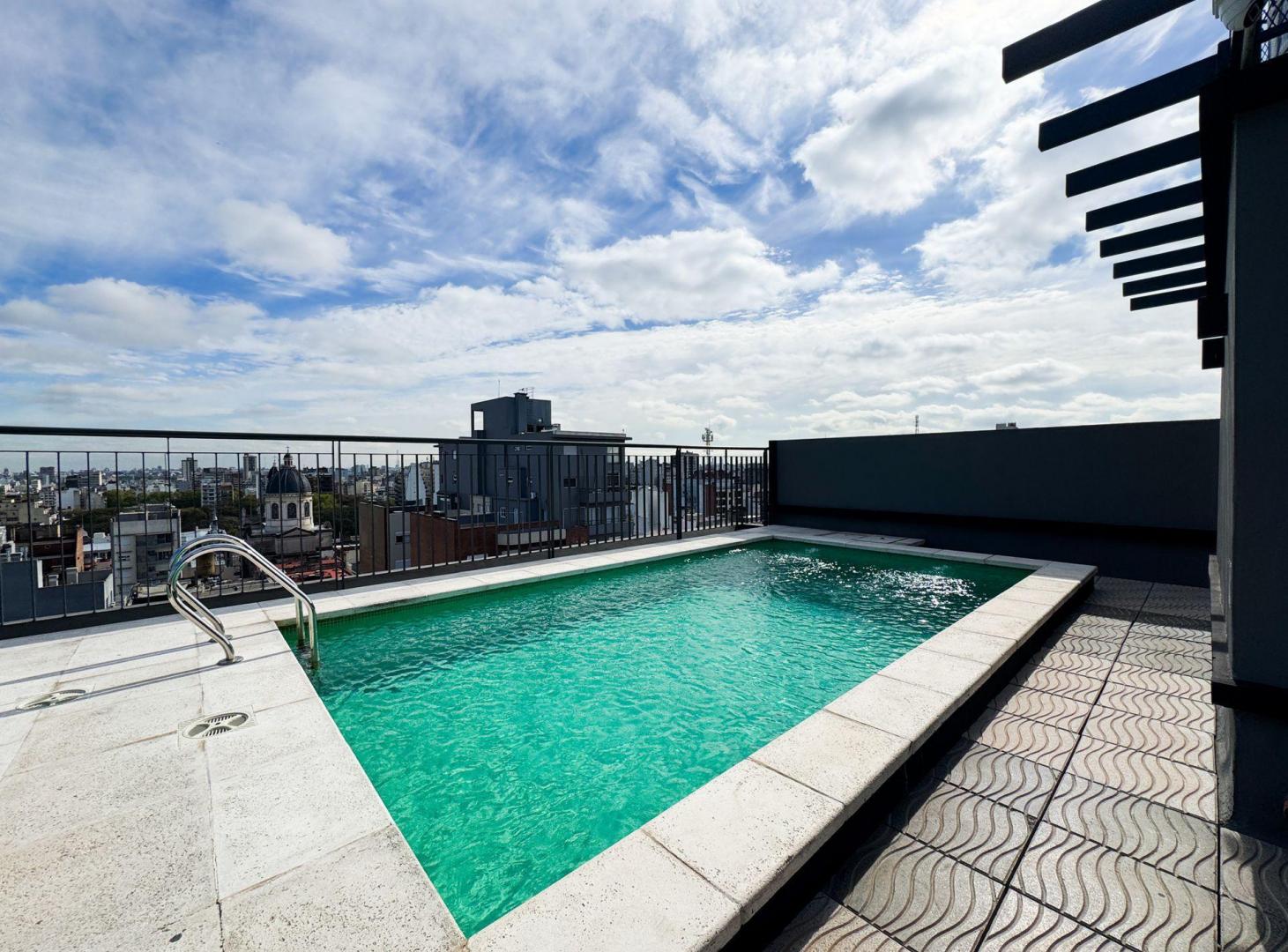 Foto de 3 ambientes a estrenar, piscina, cochera y balcón, imagen 2