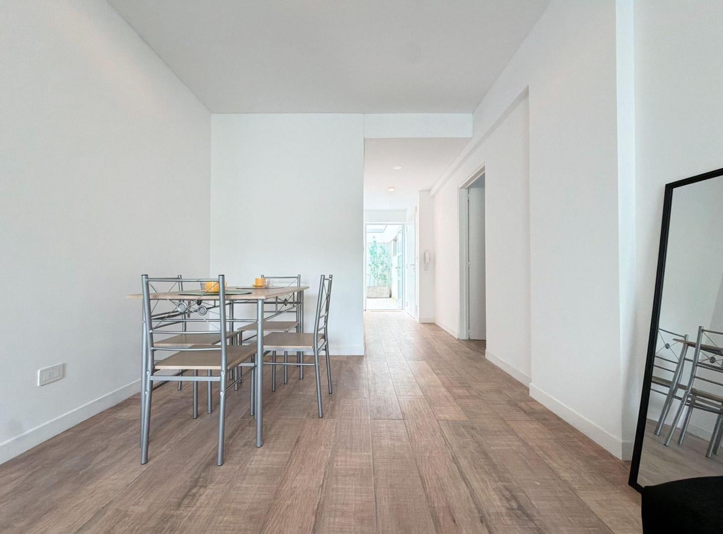 Foto de Venta 2 Ambientes con Patio y Balcón en Núñez!, imagen 5