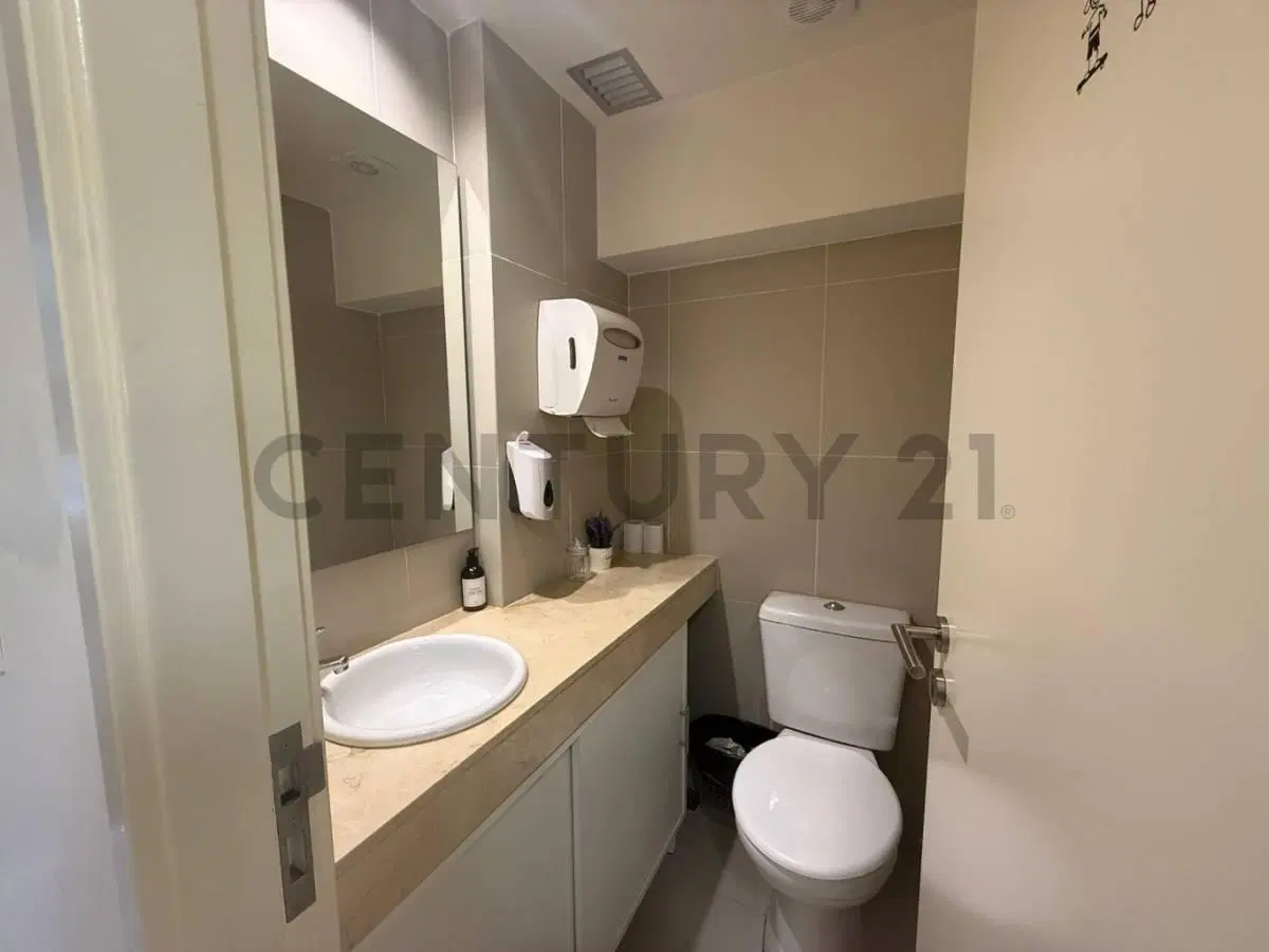 Alquiler Oficina Punta carretas | 260mts | 3 baños | 4 cocheras 1