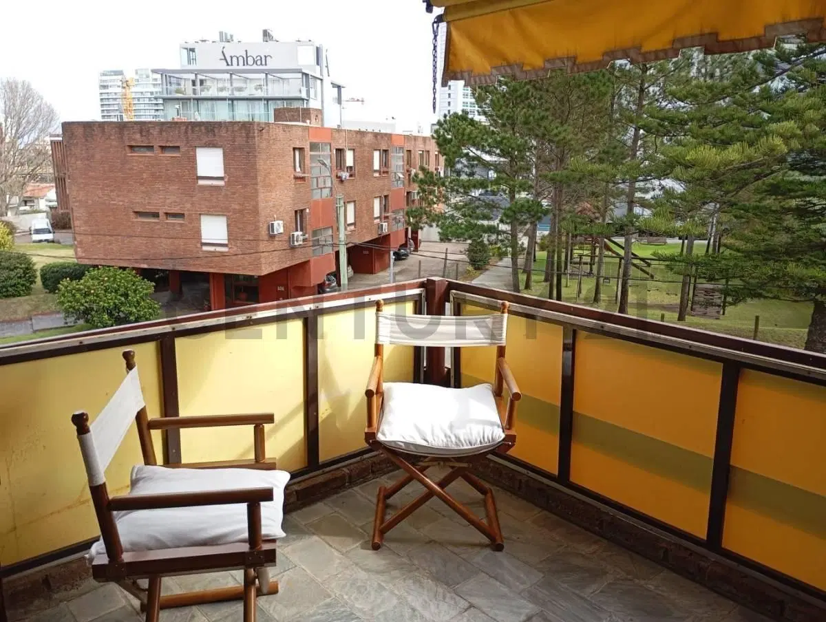 Departamento en alquiler 2 dormitorios - Punta del Este Aidy Grill 3