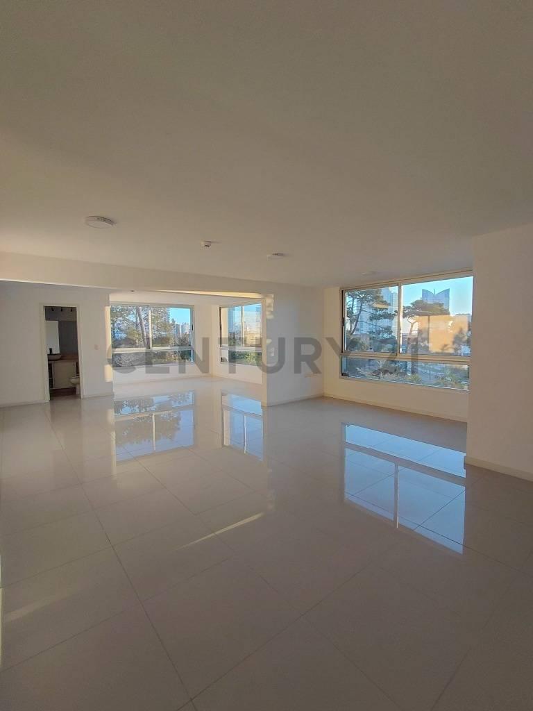 Foto de Alquiler Oficina comercial 4 ambiente en Aidy Grill, imagen 5