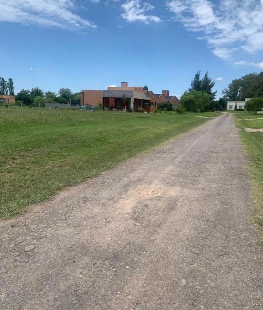 Foto de VENTA DE TERRENO B°CERRADO LA ELINA, COMARCAS DE LUJAN, imagen 3