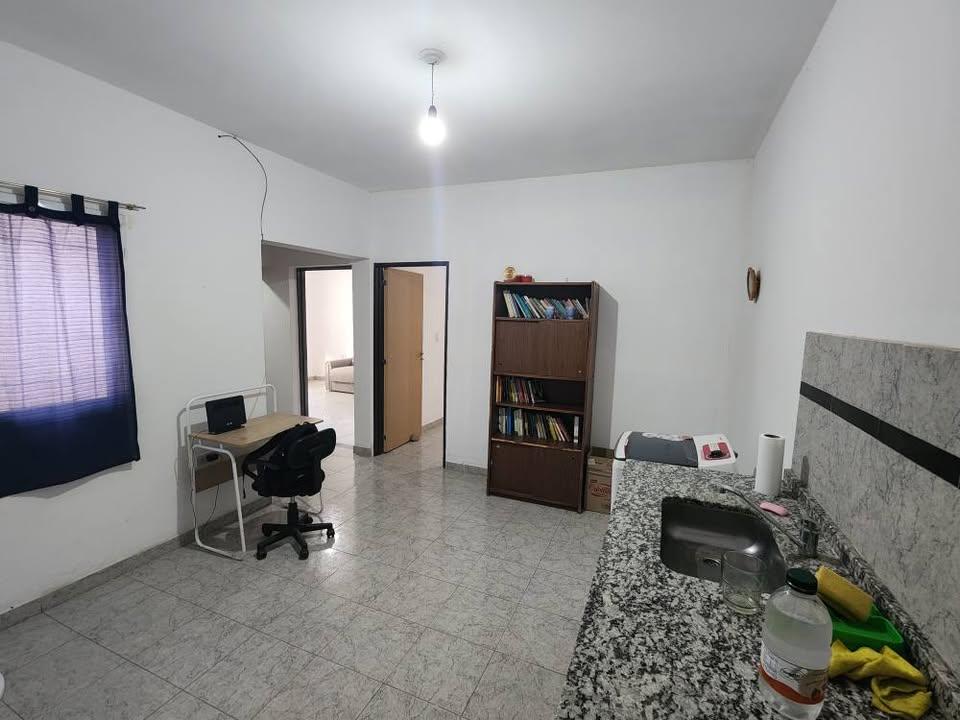Dueño Vende Casa con Depto en La Rioja, Cerca Universidad 1