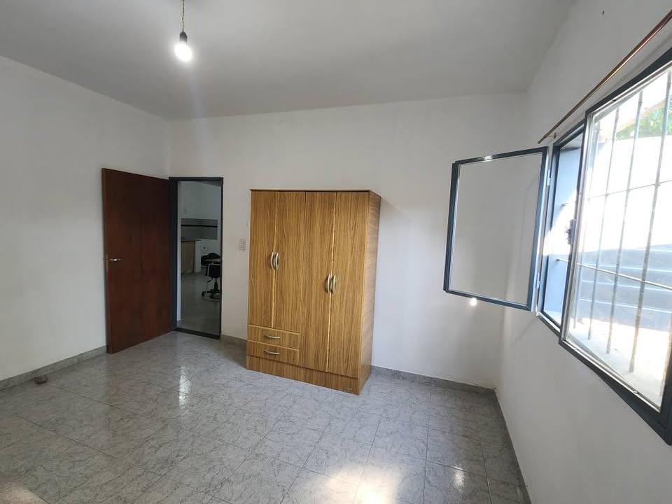 Dueño Vende Casa con Depto en La Rioja, Cerca Universidad 4