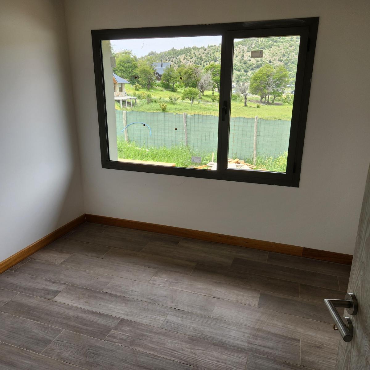Cabaña Ubicada en Club de Campo Los Ñires, San Martin de Los Andes 4