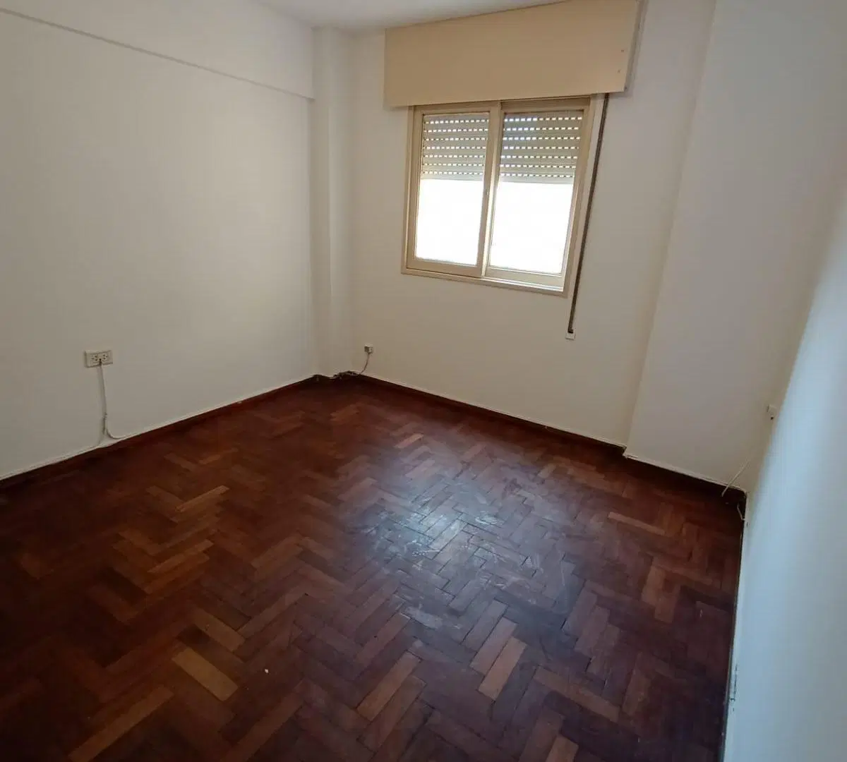 Centro - Jujuy 45 - Depto en Alquiler 1 dorm Muy Amplio 5