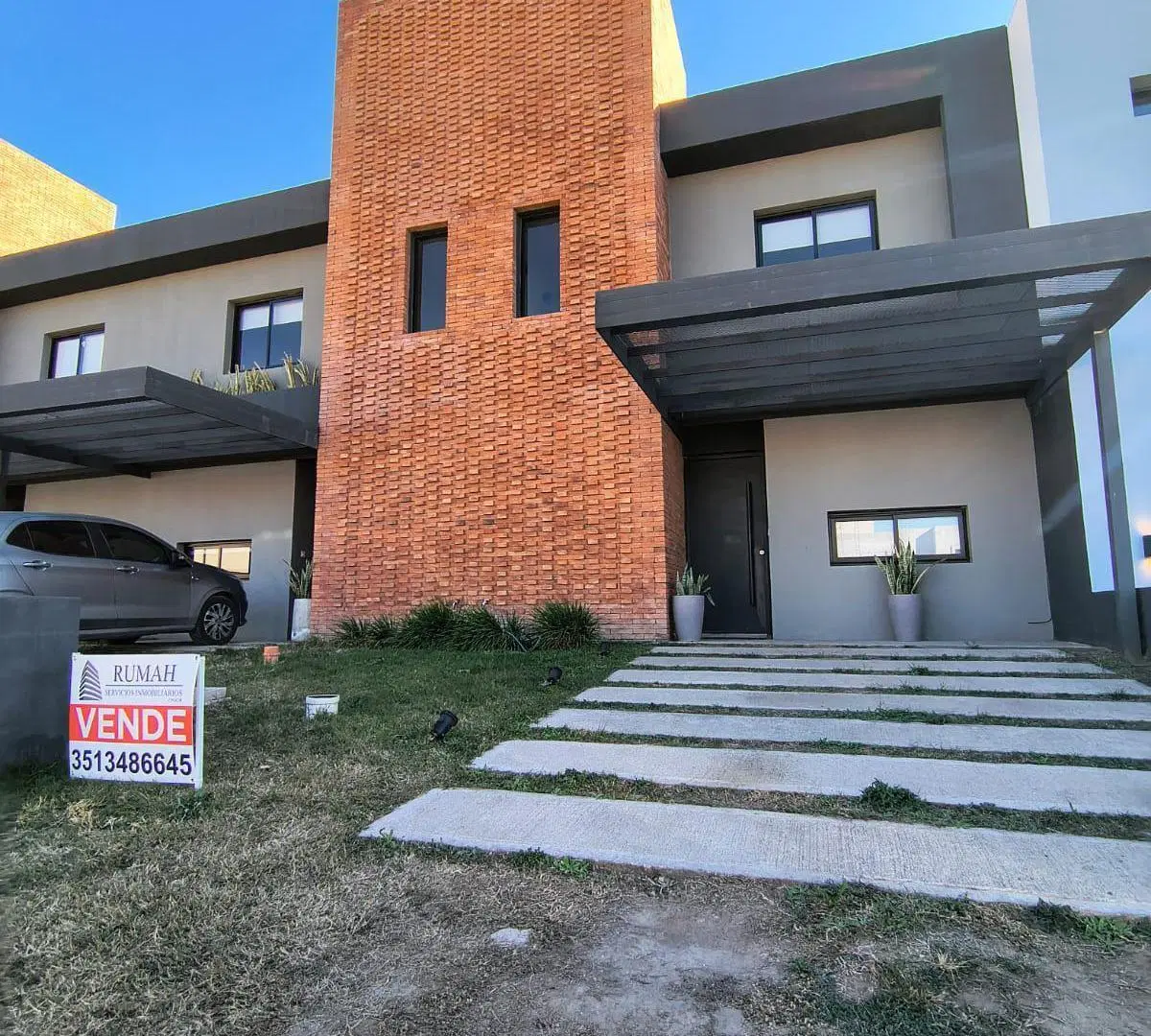 DUPLEX EN VENTA - RINCONES DE MANANTIALES - 2D 2B IMPECABLE!! 4