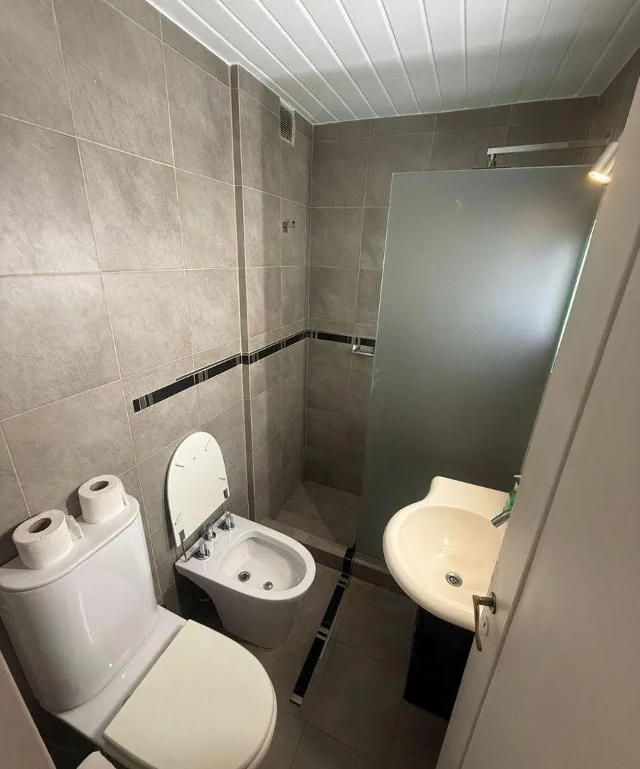 Exclusivo departamento amoblado en alquiler. Bajada privada al lago. Villa Carlos Paz. 5