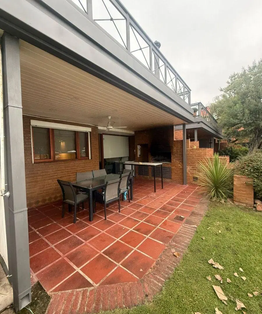 Exclusivo departamento amoblado en alquiler. Bajada privada al lago. Villa Carlos Paz. 3