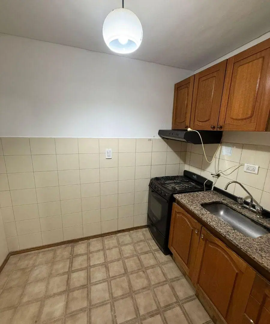Departamento en alquiler. B° Nueva Córdoba. Av. Poeta Lugones 200 3