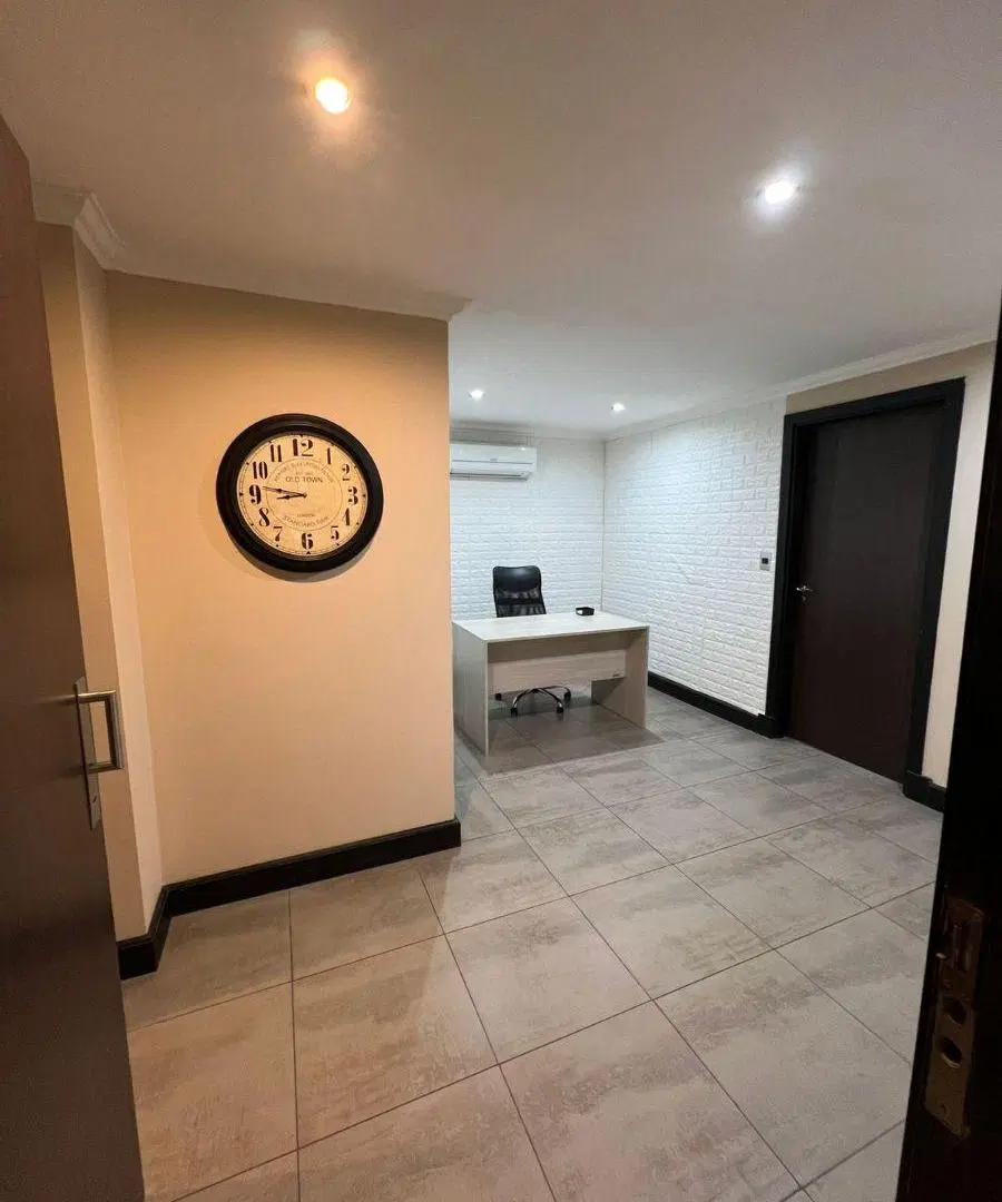 ALQUILER OFICINA/CONSULTORIO 5