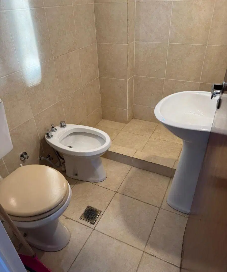 ALQUILER - DPTO. EXTER. C/BALCON - CENTRO - IMPECABLE 5
