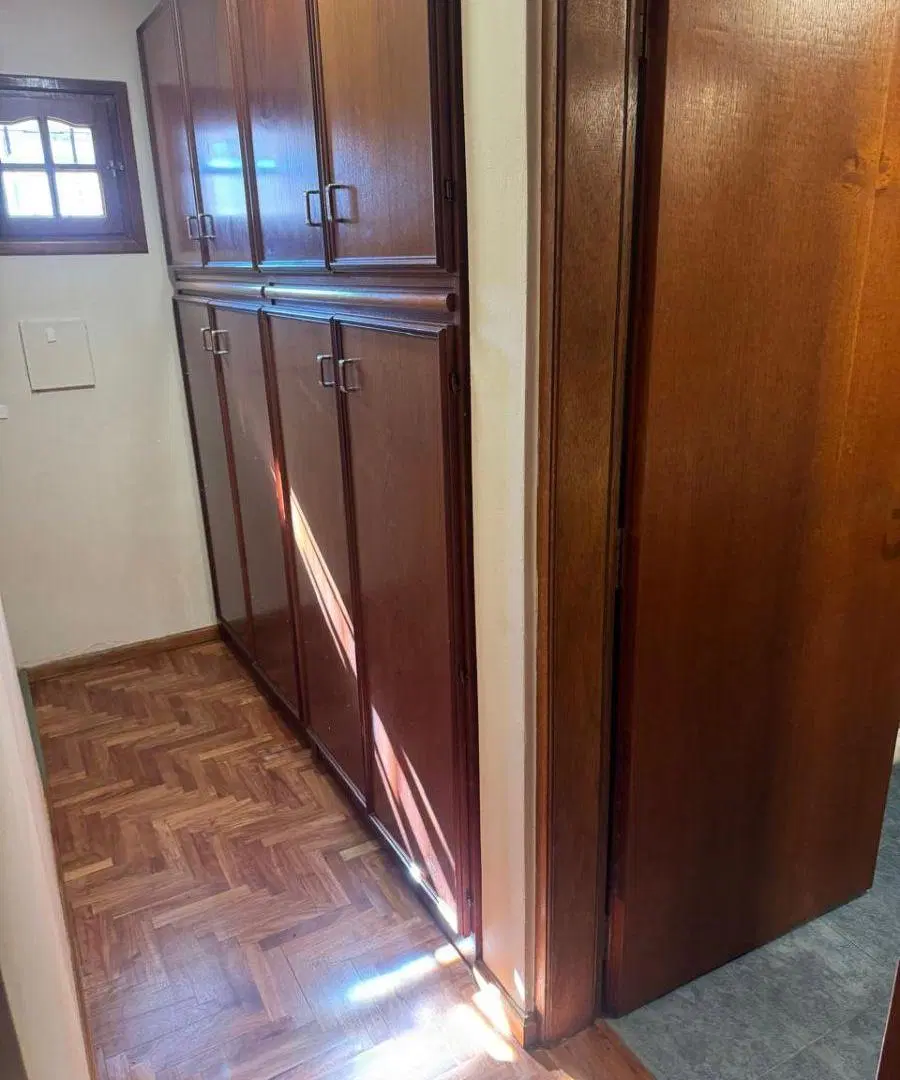 ALQUILER - CASA - MEJOR ZONA URCA - IMPECABLE 3