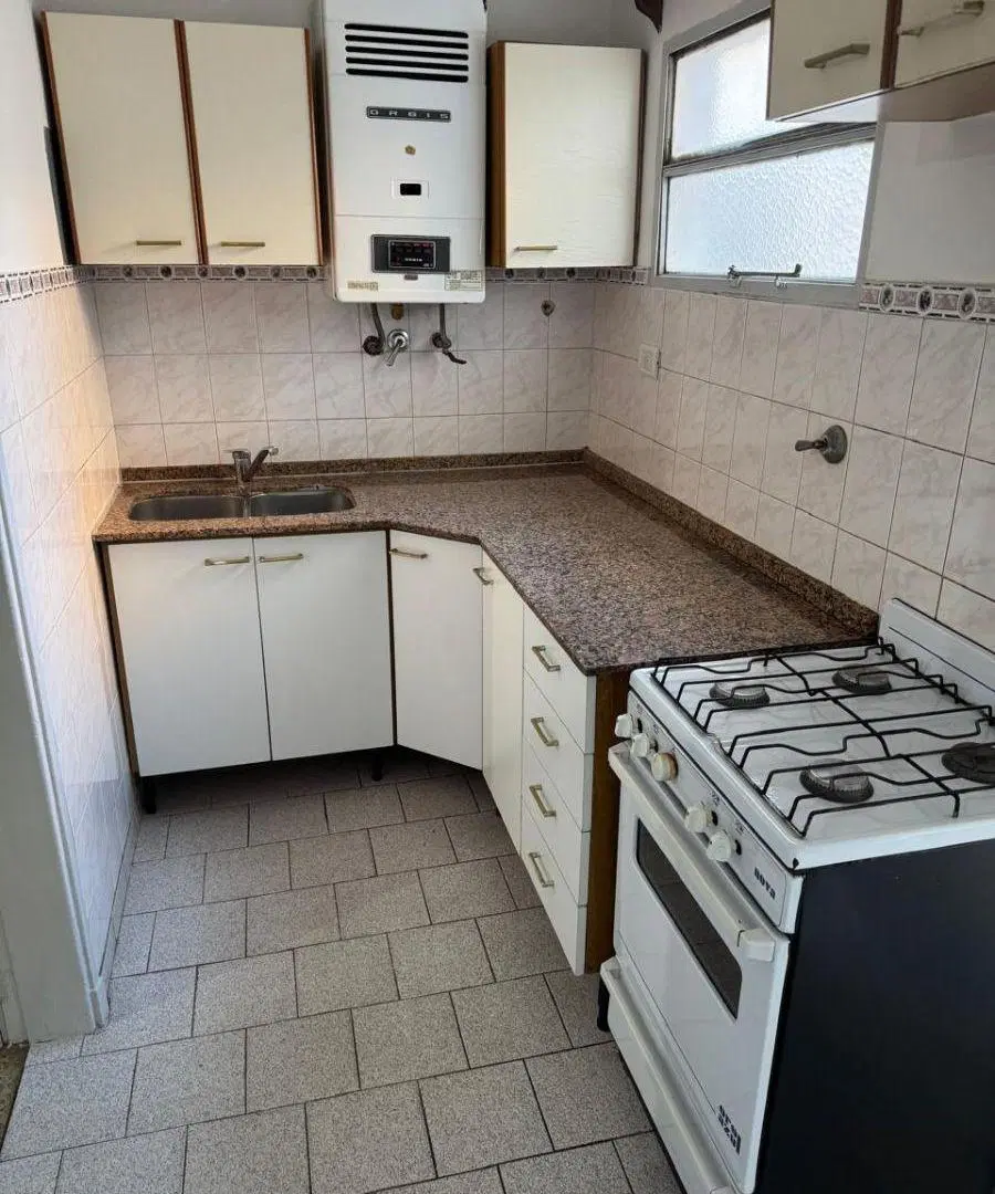 VENTA - DPTO - PLANTA BAJA - A MTS DE BEDOYA - COFICO 5
