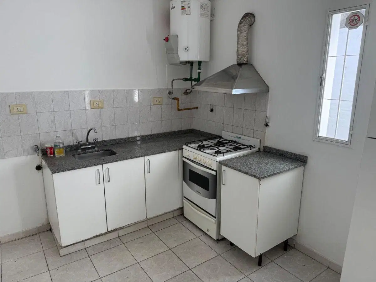 ALQUILER - 2 DORM. - DUPLEX IMPECABLE - SANTA CECILIA 1