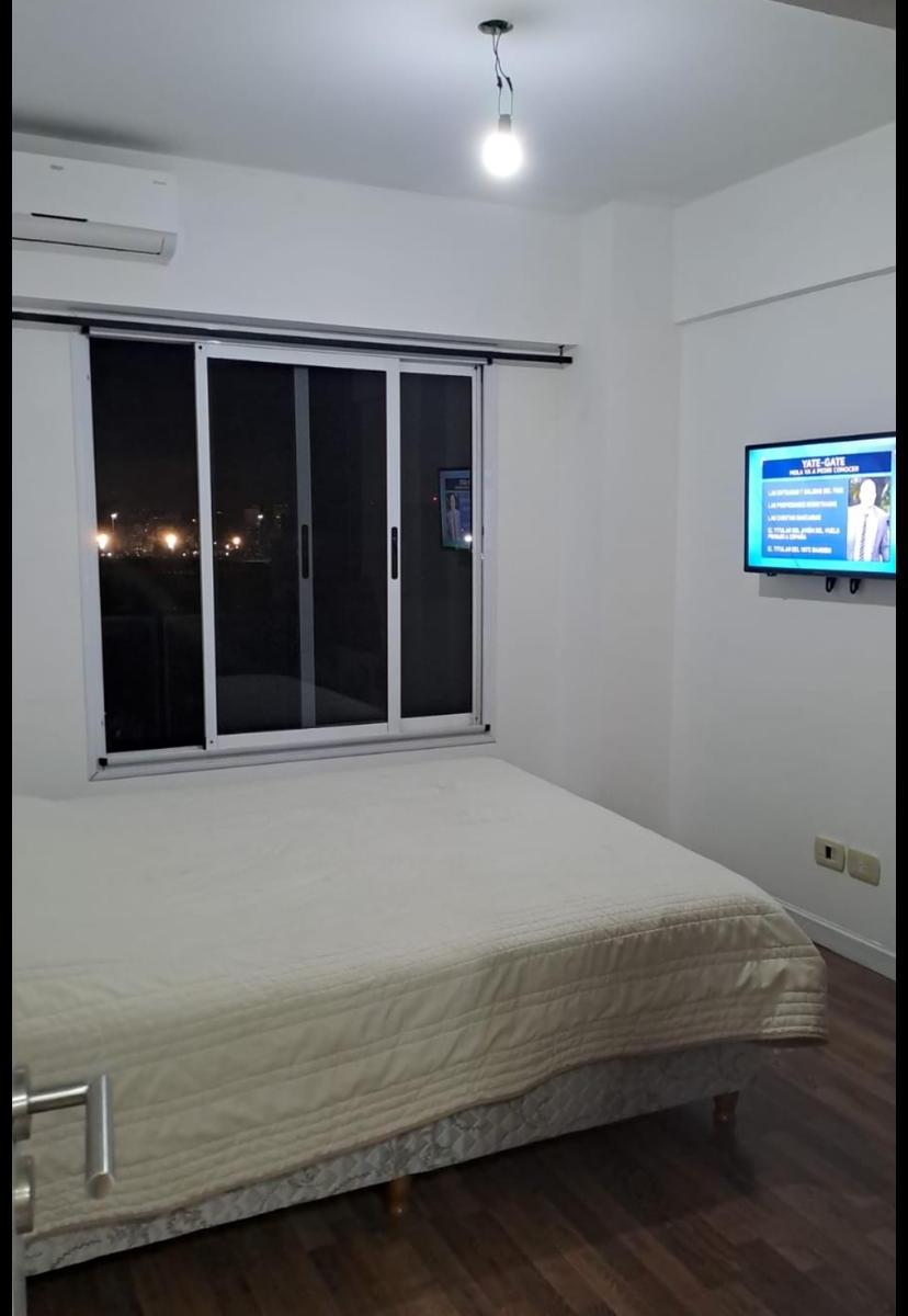 Departamento Amplio de 2 Ambientes con Terraza/balcón 3