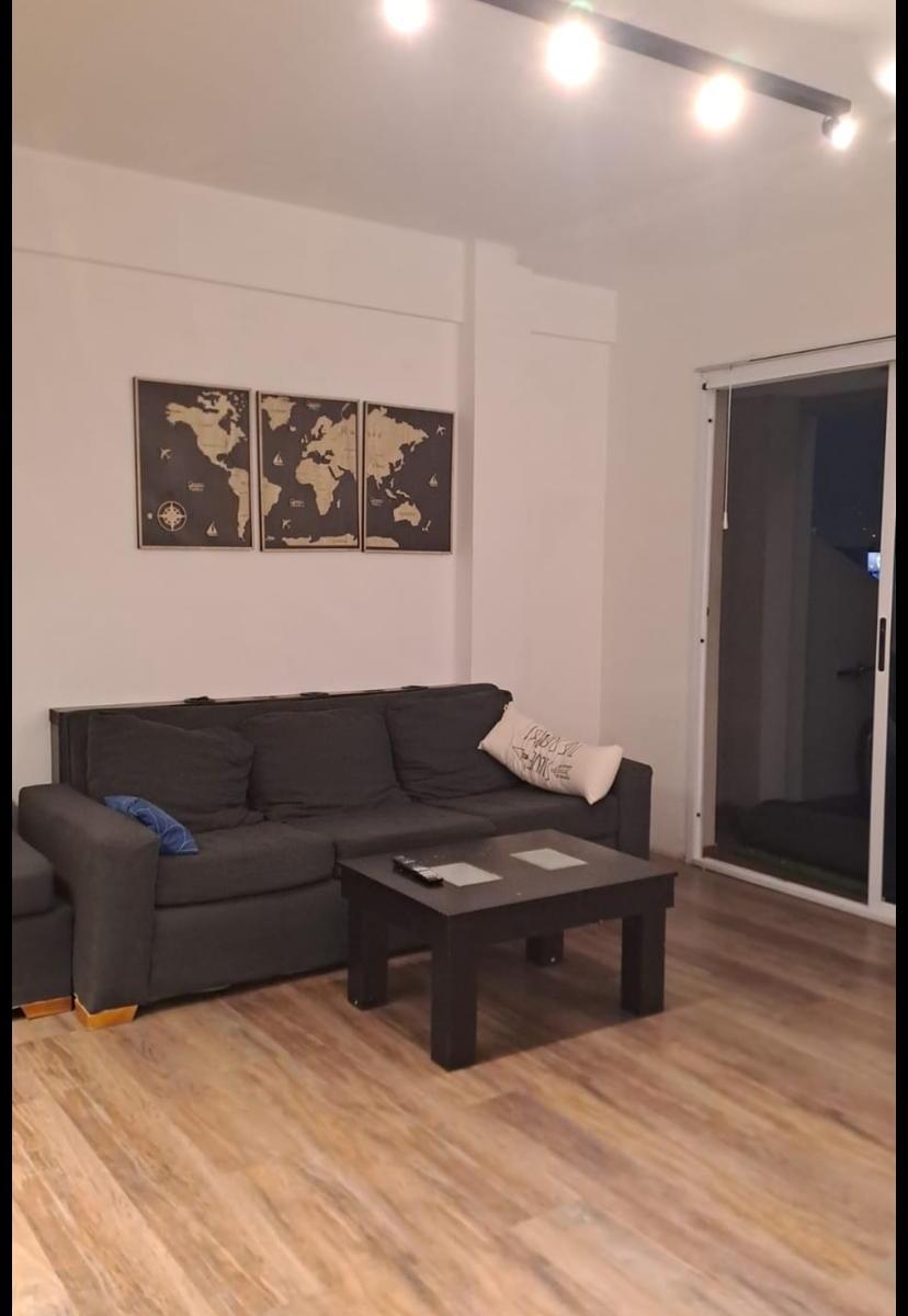 Departamento Amplio de 2 Ambientes con Terraza/balcón 4