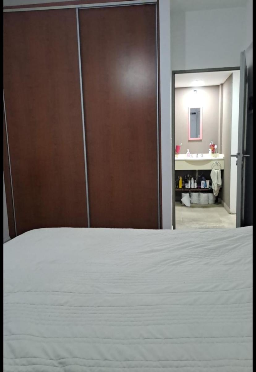 Departamento Amplio de 2 Ambientes con Terraza/balcón 4