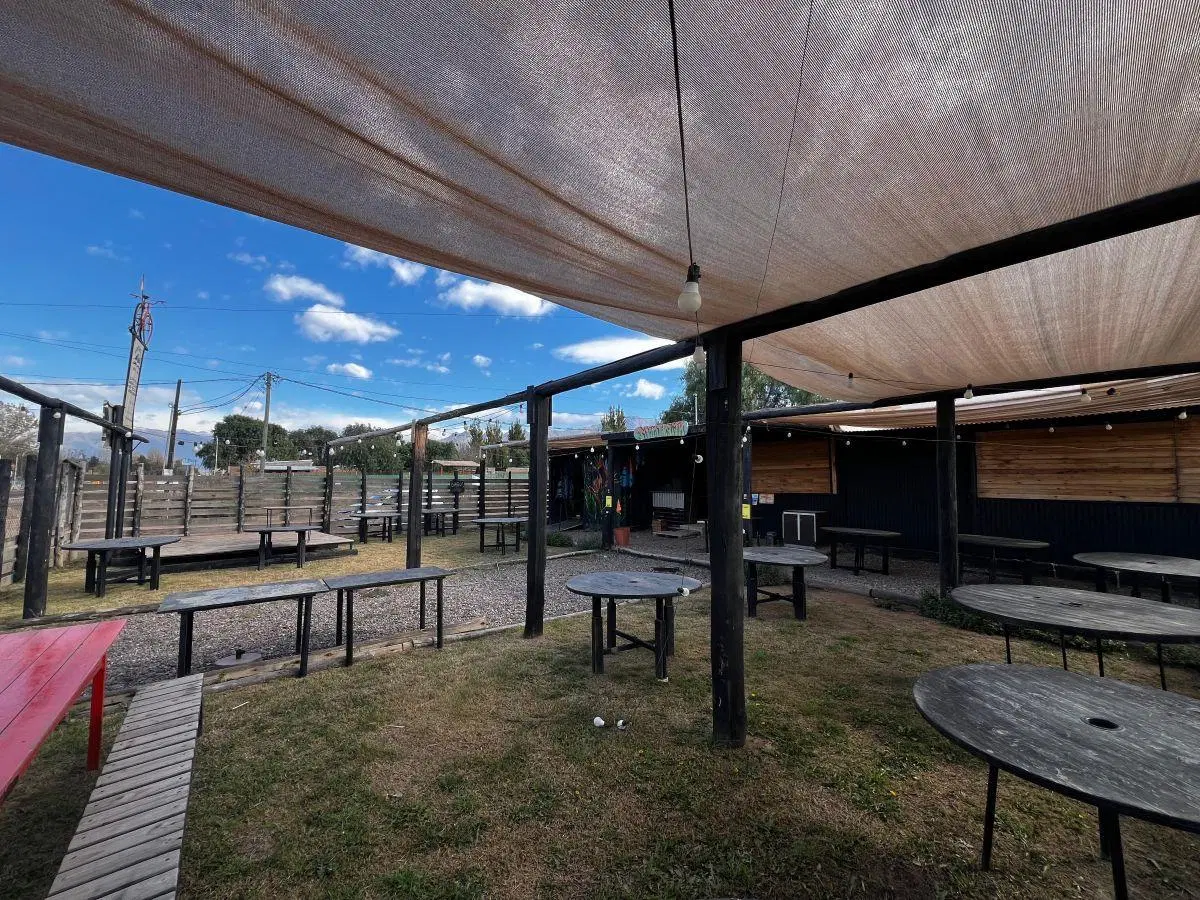 Parador comercial en alquiler en Las Compuertas 3