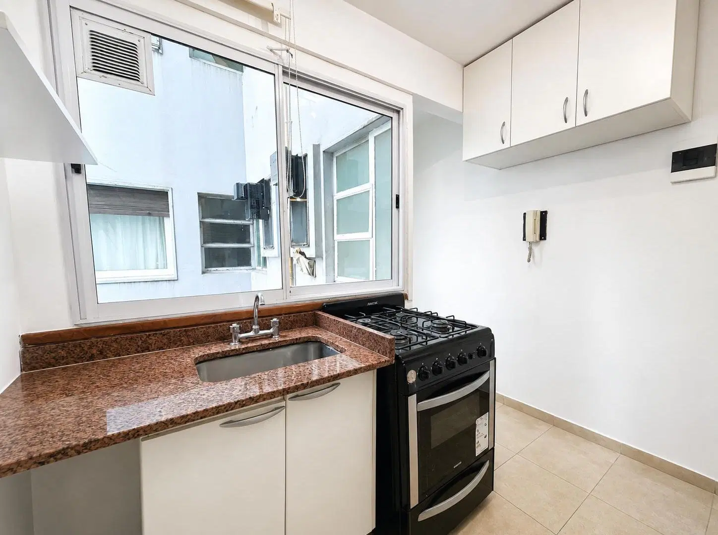 Venta Monoambiente en Caballito refaccionado a nuevo 3