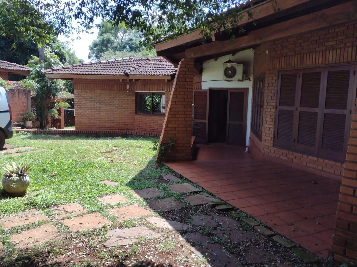 Casa Familiar en zona residencial en Eldorado Misiones 4