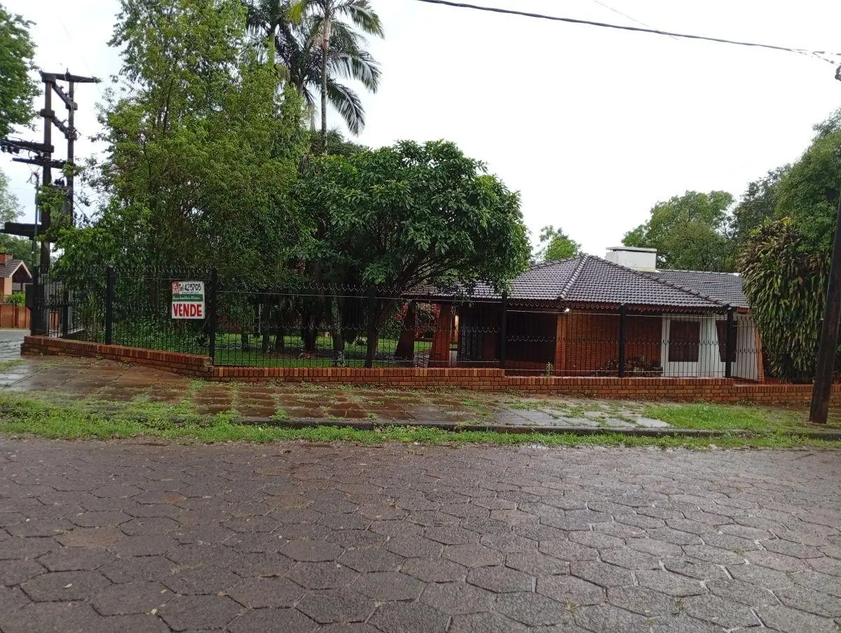 Casa Familiar en zona residencial en Eldorado Misiones 5