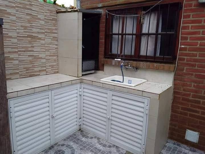 Triplex a Una Cuadra del Mar Para 6 Personas. La Lucila del Mar 2