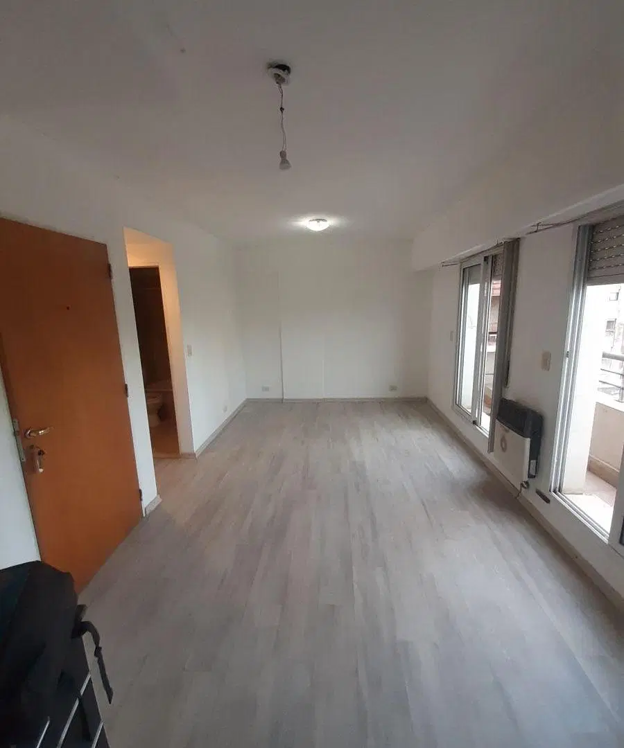 IMPECABLE MONOAMBIENTE - PARRILLERO EN BALCÓN 2