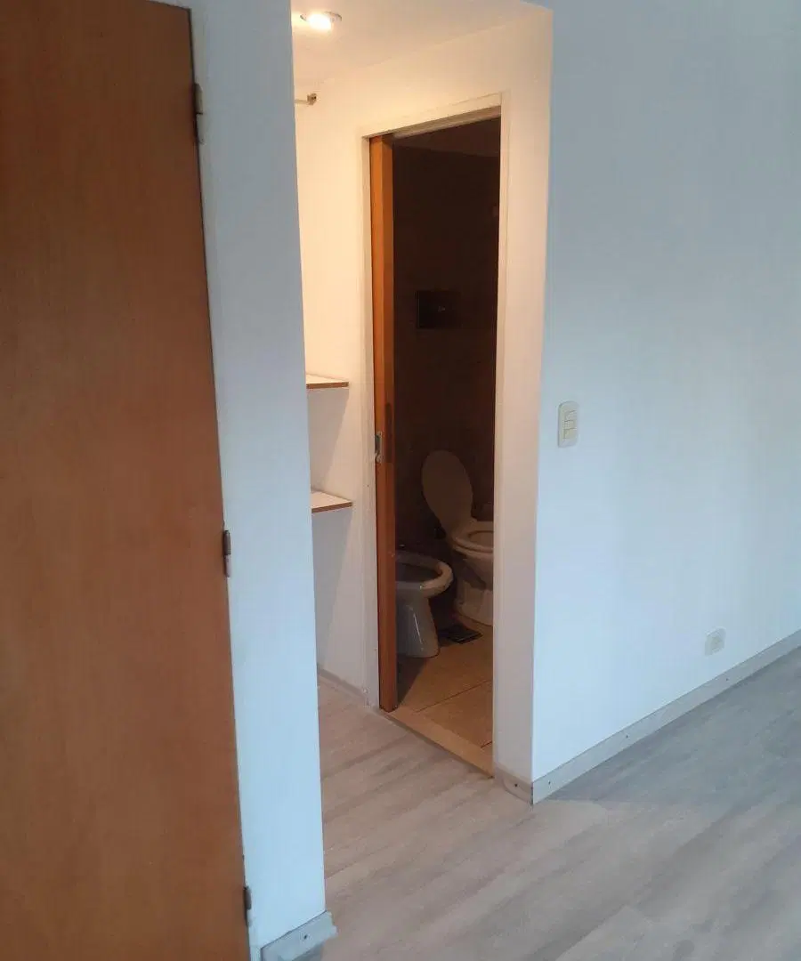 IMPECABLE MONOAMBIENTE - PARRILLERO EN BALCÓN 4