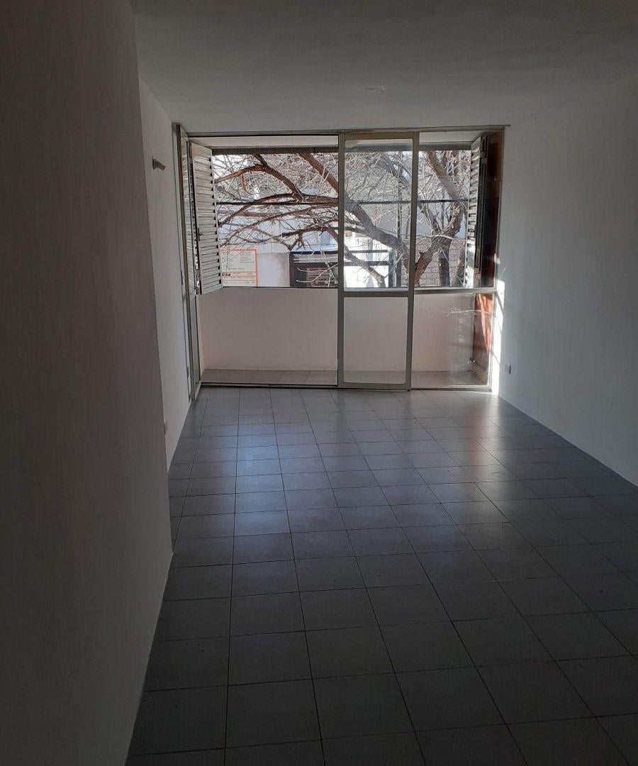 Foto de AMPLIO MONOAMBIENTE EN ECHESORTU, imagen 3