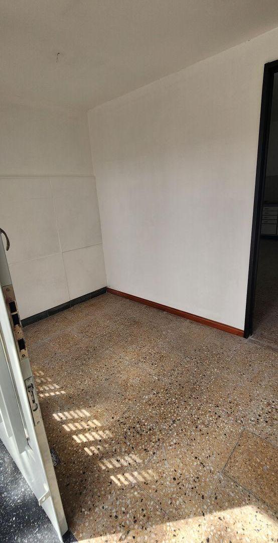 Foto de LOCAL-CONSULTORIO - FRENTE A COLEGIO (Constitución 2015), imagen 3