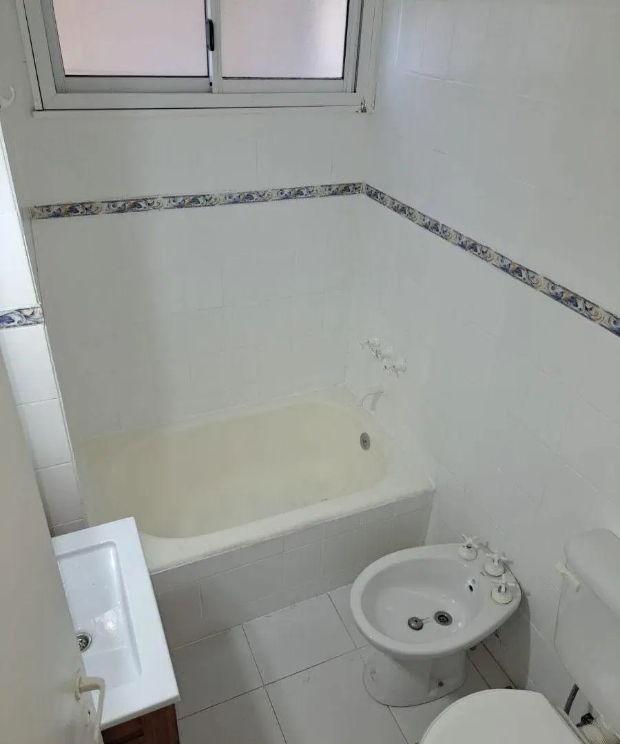Departamento 1 ambiente en alquiler en Parque Rivadavia 8