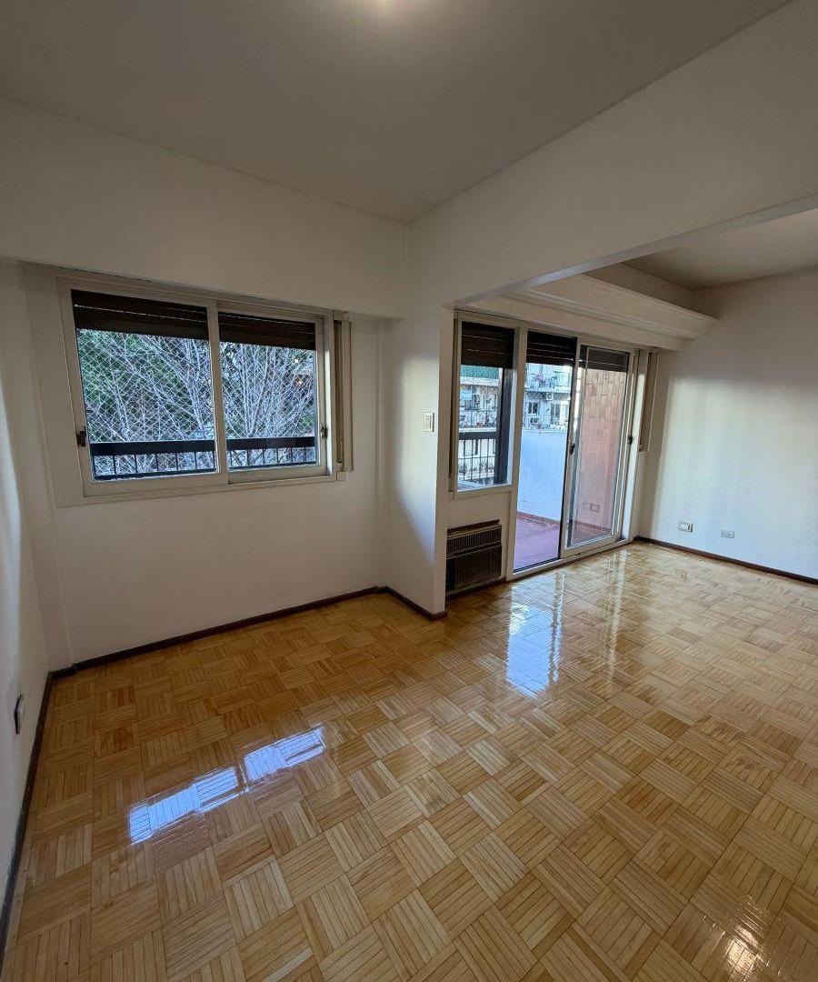 Foto de VENTA | Departamento 4 ambientes con dependencia, cochera cubierta y, imagen 4