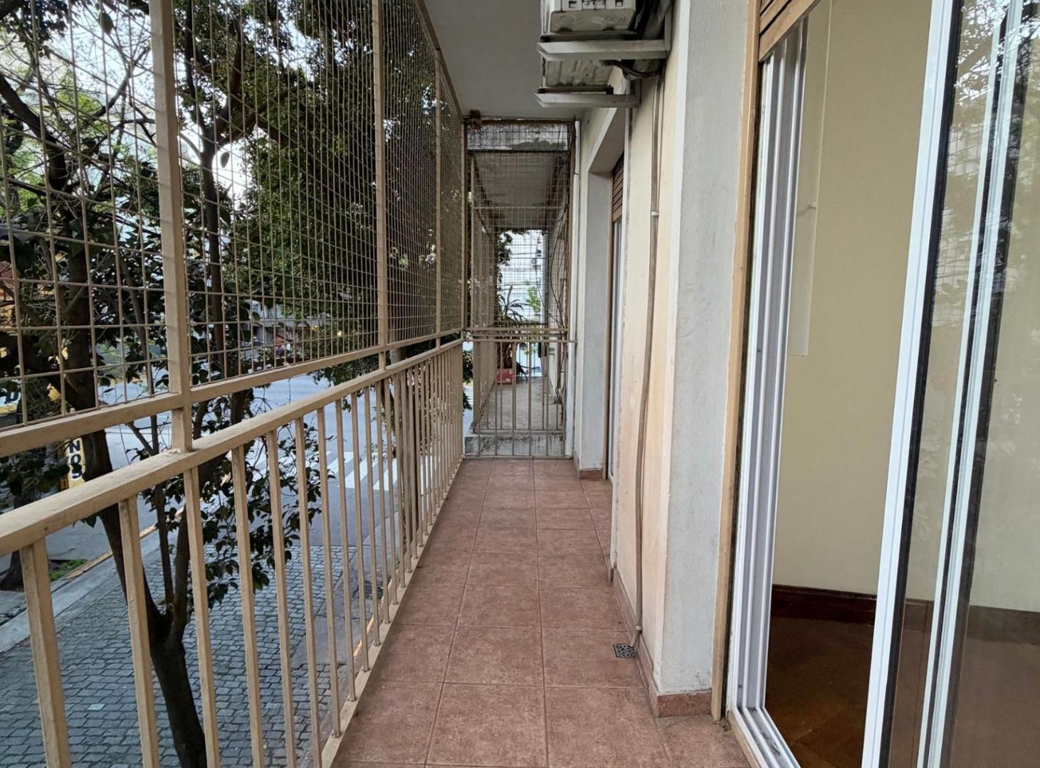 Foto de ALQUILER | 3 AMBIENTES CON BALCÓN CORRIDO – CABALLITO, imagen 2