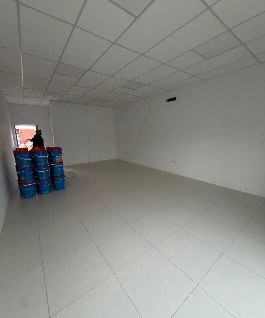 Local comercial en alquiler- Neuquén Capital 8