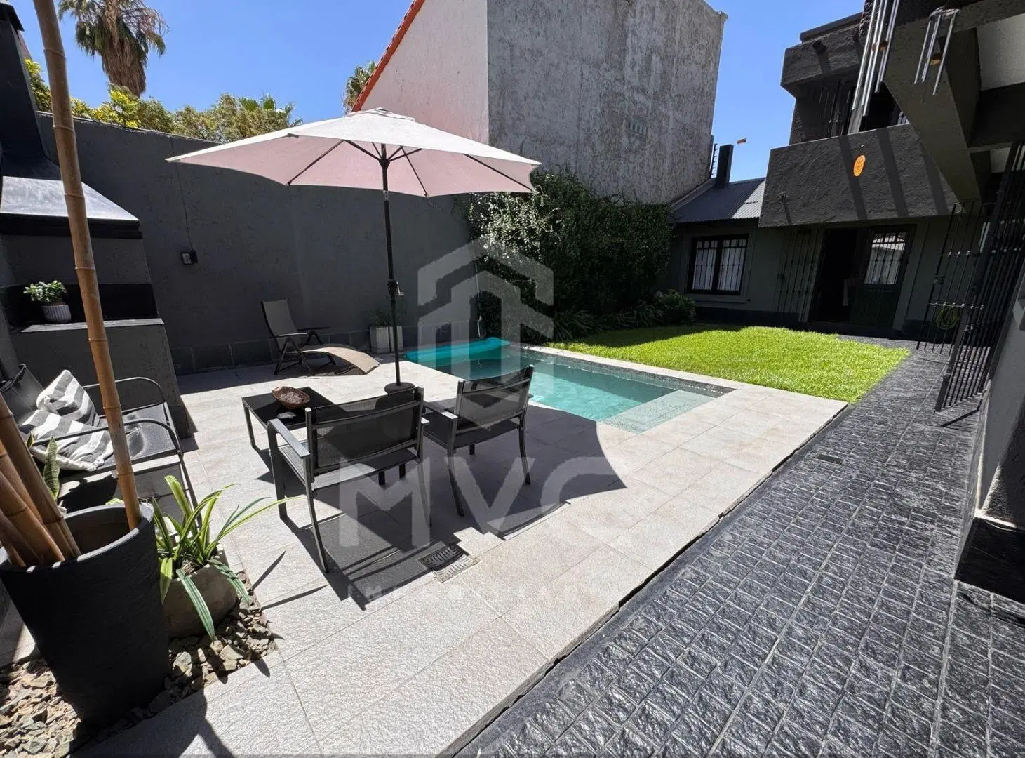 VENTA Casa de Categoría en Rincón de Arizu, Bombal Sur. Mendoza 8
