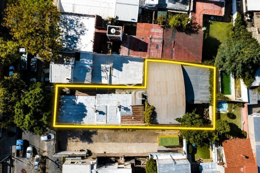 Se vende Galpón con 2 casas mixtas, Ideal proyecto inmobiliario, Godoy Cruz, Mendoza. 5